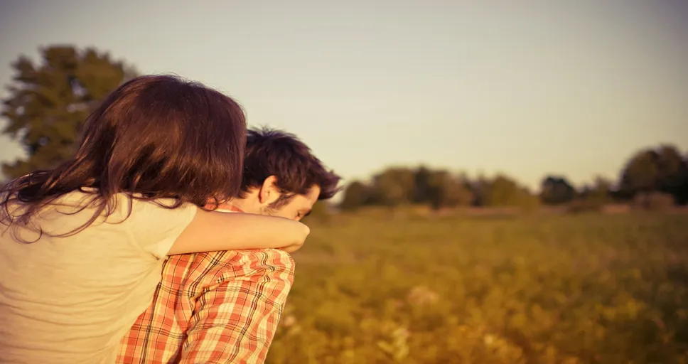 how to trick a guy into admitting he likes you - couple, piggyback, woman